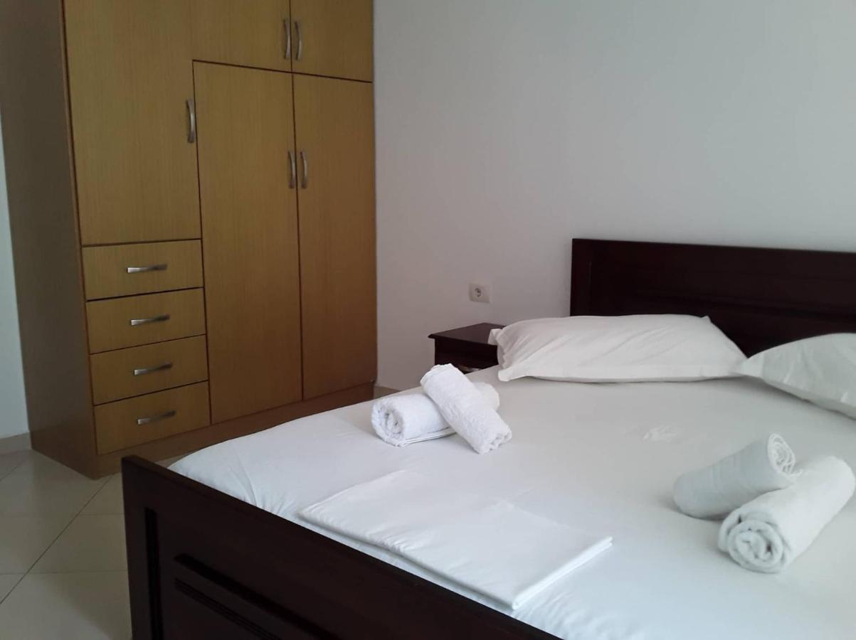 Caldera Vista Apartaments Sarandë Buitenkant foto